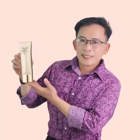 REVIEW CỦA KHÁCH HÀNG VỀ KEM NỀN ĐA TÁC ĐỘNG BB MIRUM